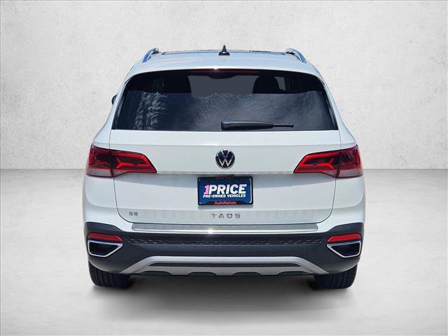 Used 2023 Volkswagen Taos SE w/ Panoramic Sunroof Package FWD image 6