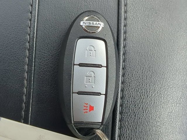 Used 2019 Nissan Rogue Sport SV FWD image 26