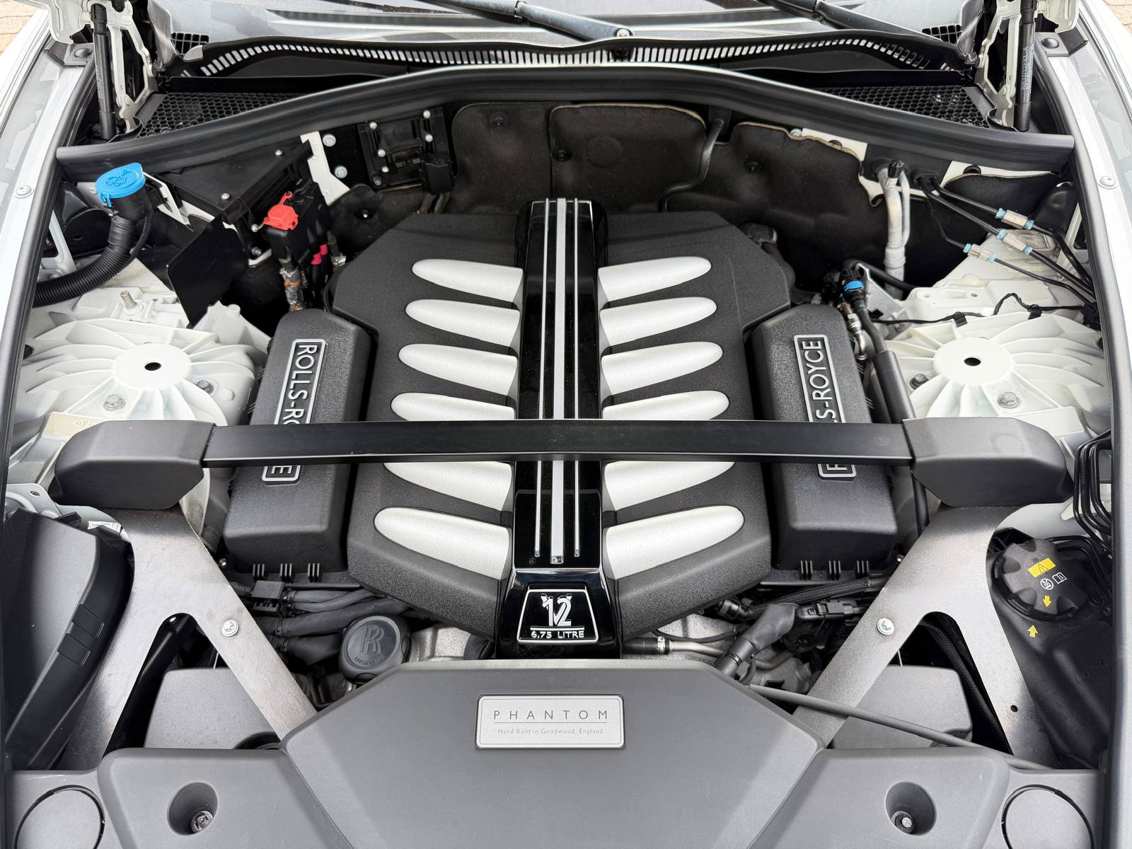 Used 2019 Rolls-Royce Phantom Sedan RWD image 67