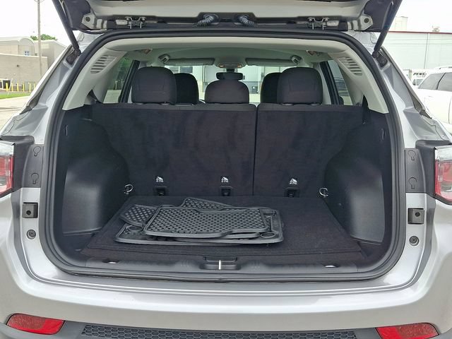 Used 2019 Jeep Compass Sport w/ Cold Weather Group AWD/4WD image 30