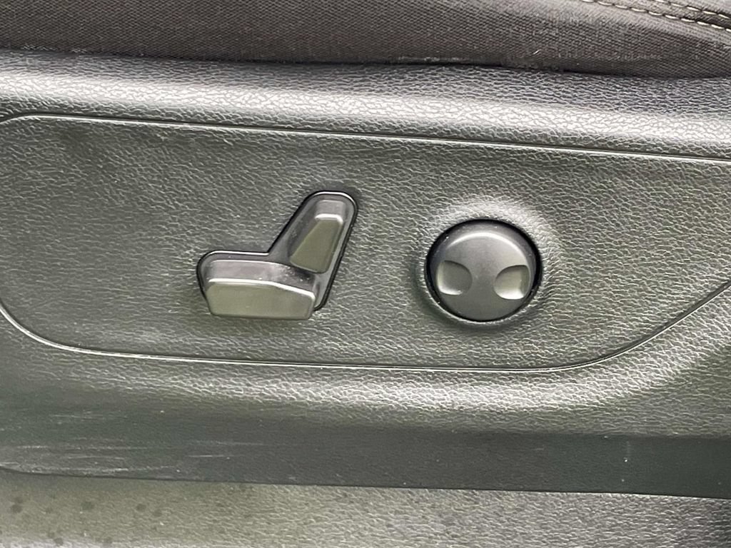 Used 2022 RAM 1500 Big Horn AWD/4WD image 17