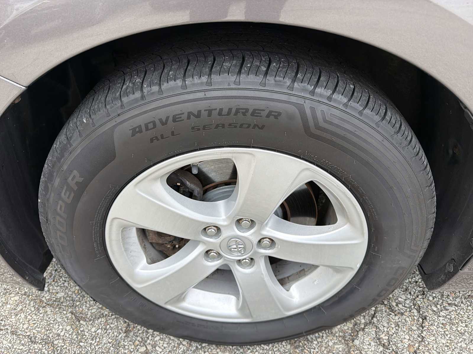 Used 2015 Toyota Sienna LE image 29