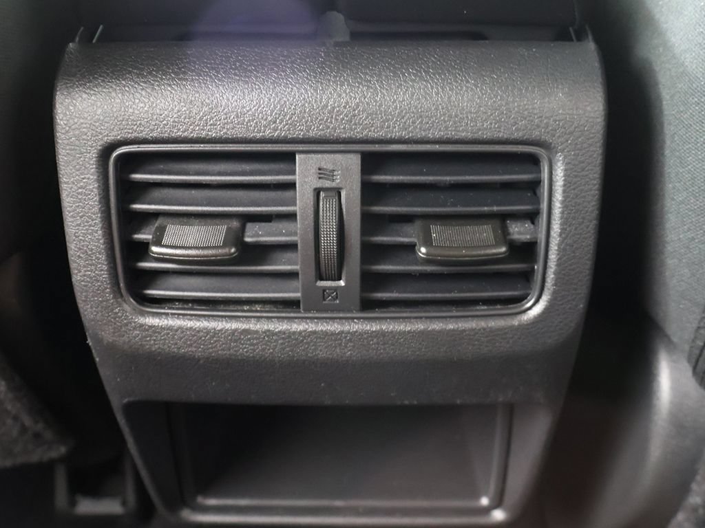 Used 2023 Nissan Rogue S AWD/4WD image 42