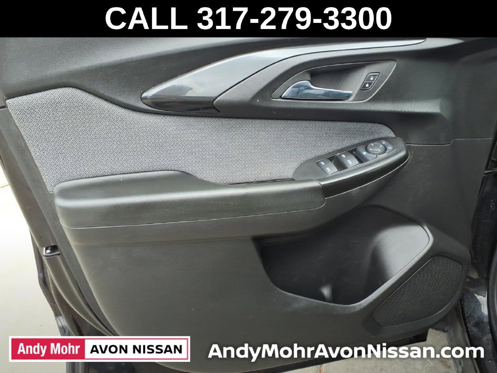 Used 2023 Chevrolet TrailBlazer LT AWD/4WD image 16