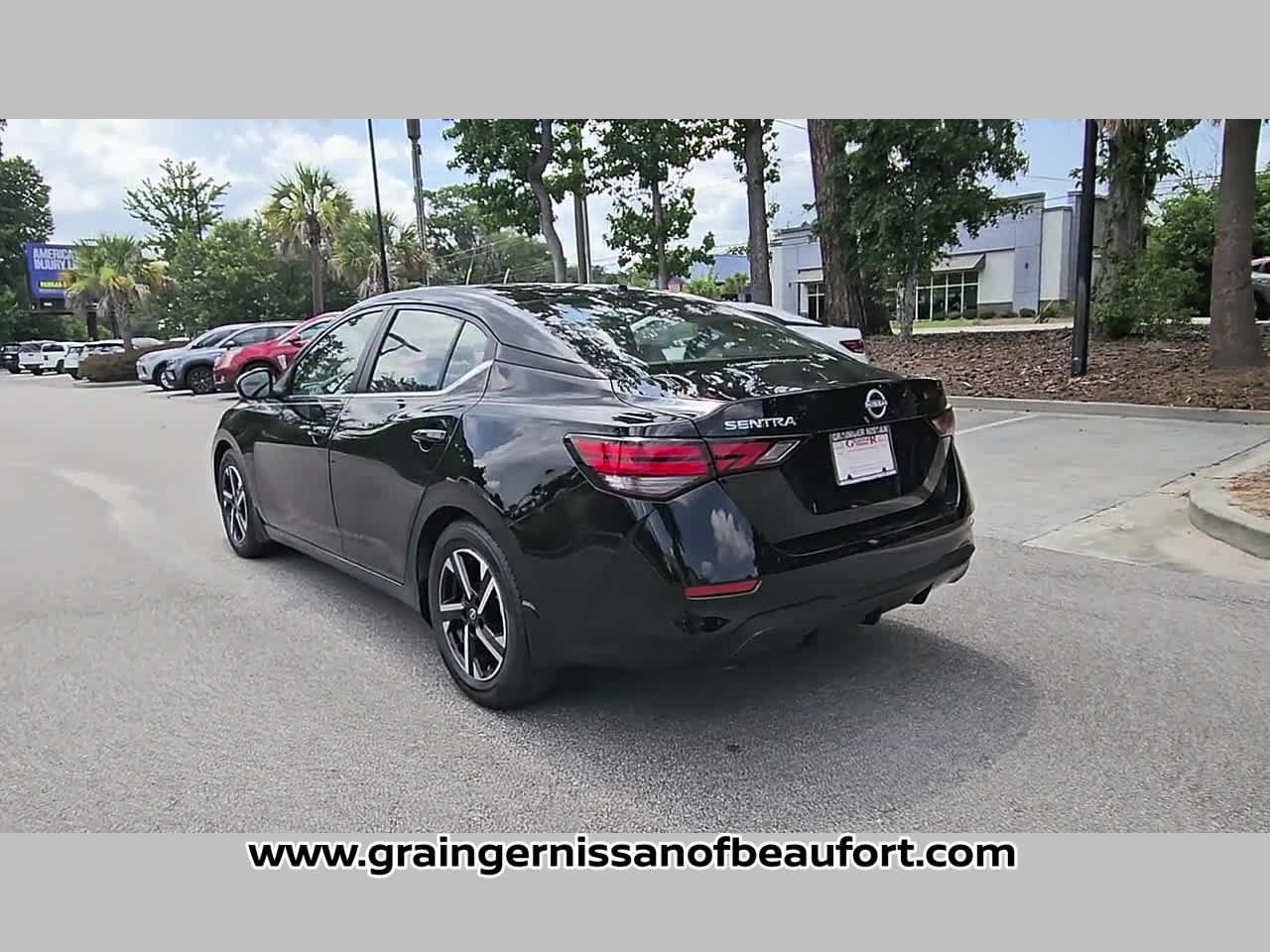 Used 2025 Nissan Sentra SV FWD image 27