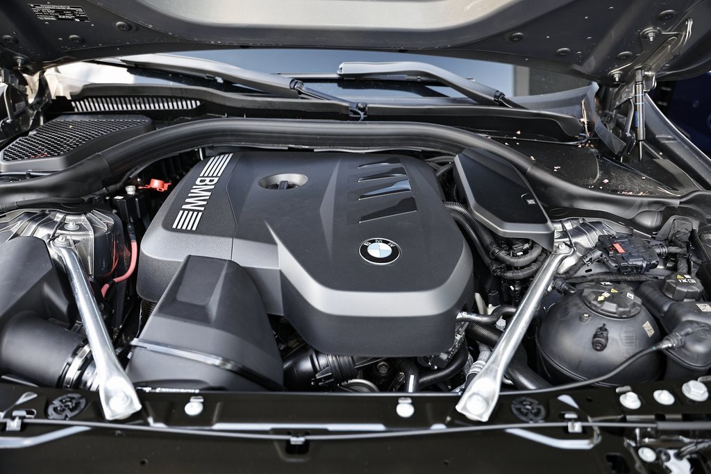 Used 2026 BMW 530i w/ Premium Package image 28