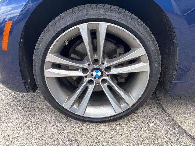 Used 2017 BMW 330i Sedan RWD image 10