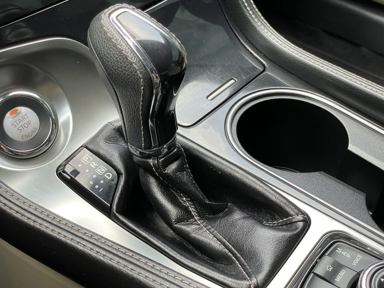Used 2022 Nissan Maxima SV w/ Floor Mat Group FWD image 27