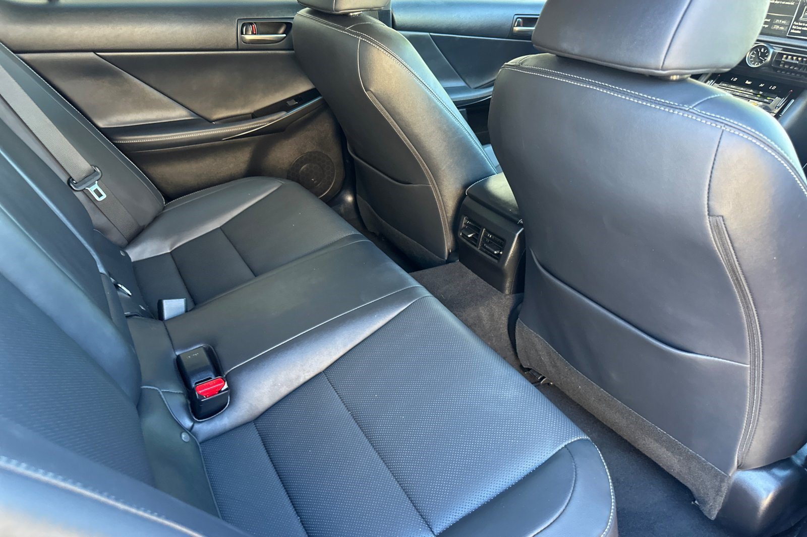 Certified 2024 Lexus IS 300 F Sport RWD image 32