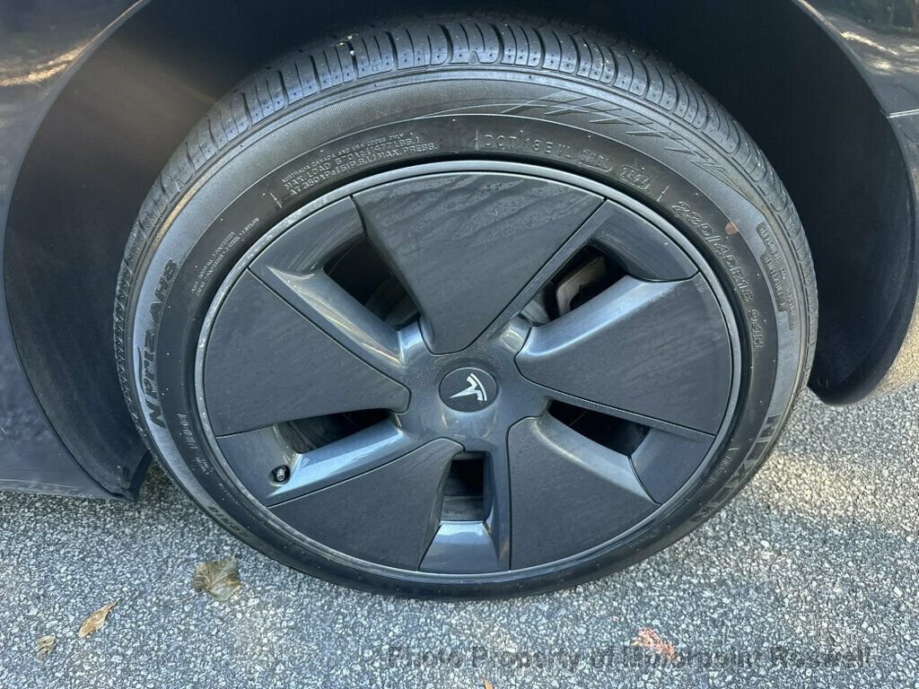 Used 2023 Tesla Model 3 Standard Range RWD image 13