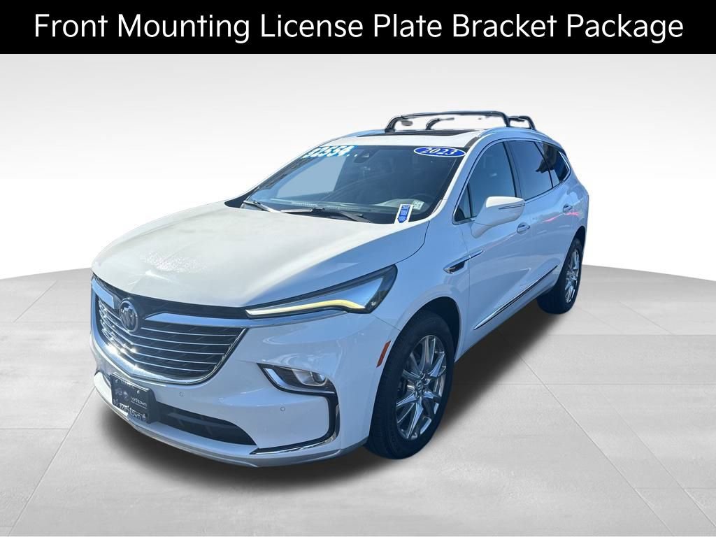 Used 2023 Buick Enclave Essence w/ Experience Buick Package image 4