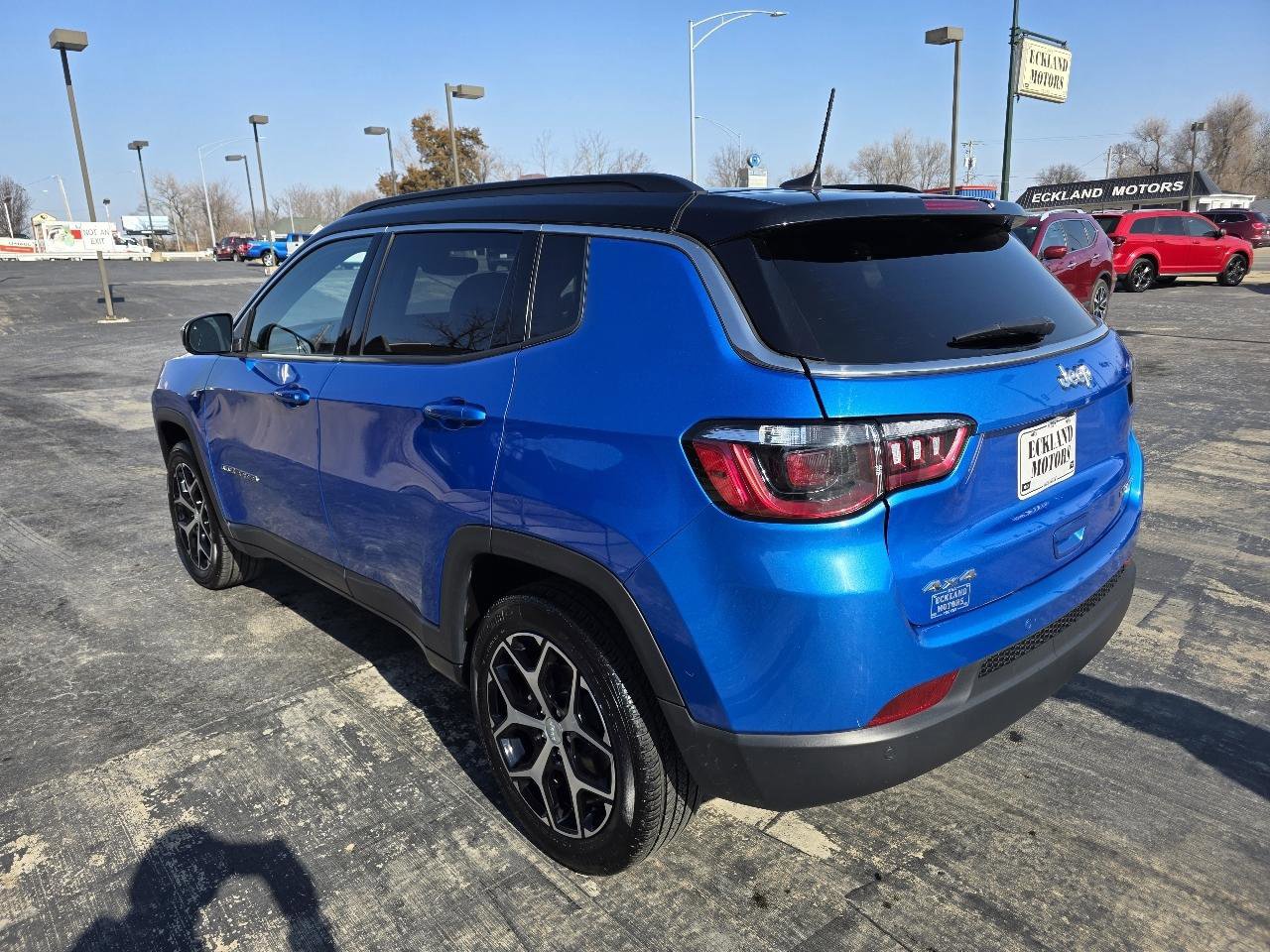Used 2024 Jeep Compass Limited image 7