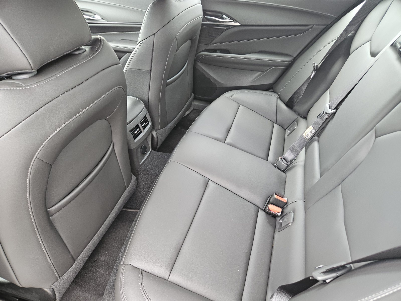 New 2026 Cadillac CT4 Luxury w/ LPO, ONYX Package RWD image 20