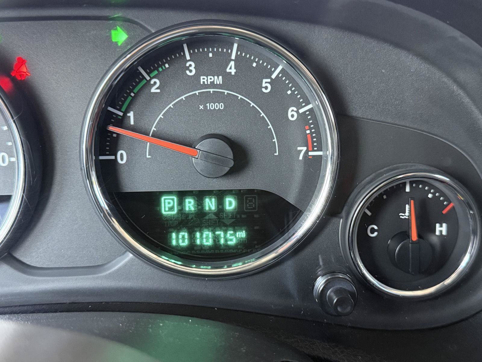 Used 2018 Jeep Wrangler Unlimited Rubicon w/ Connectivity Group AWD/4WD image 23