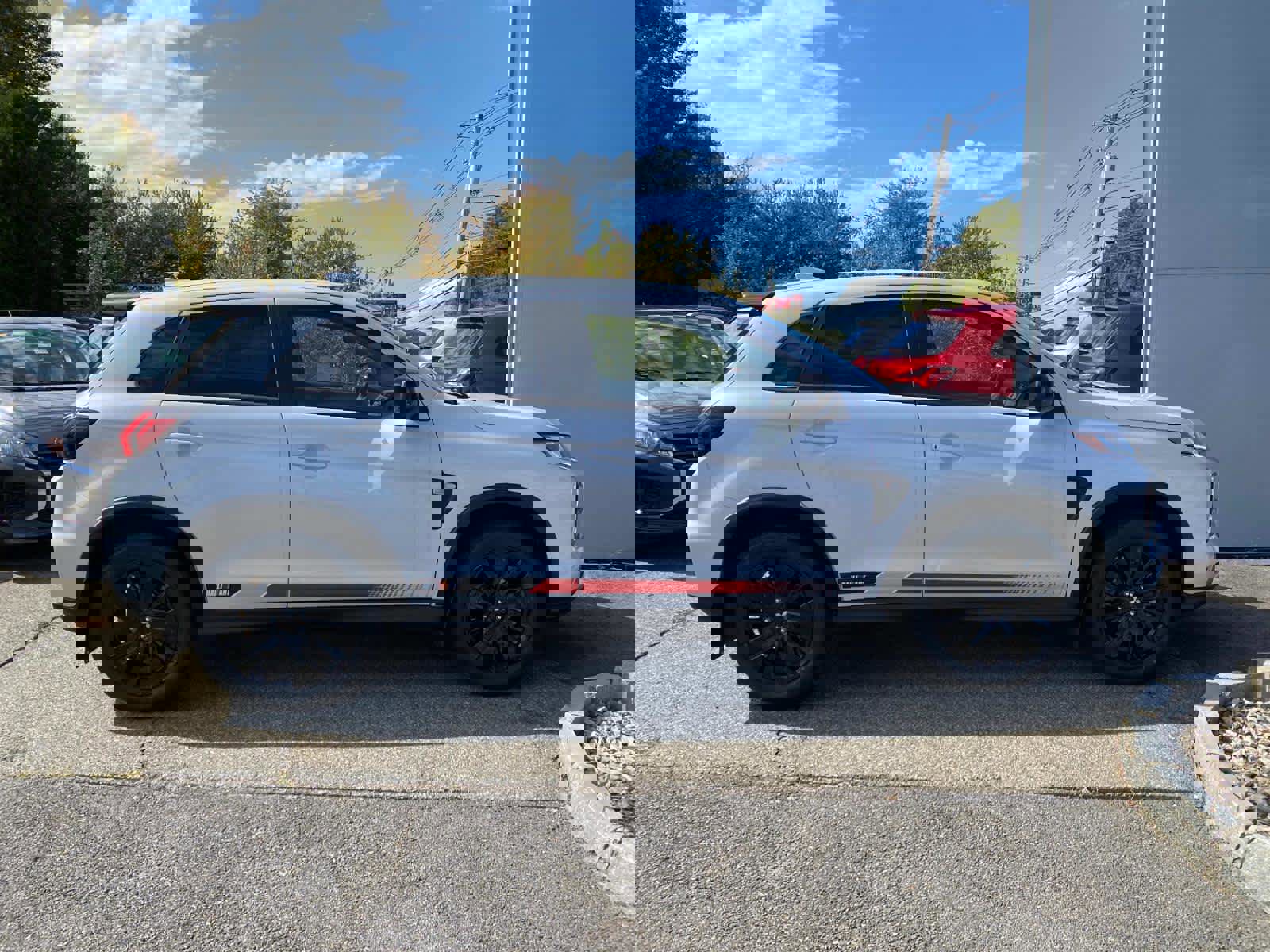 Used 2024 Mitsubishi Outlander Sport Ralliart image 2