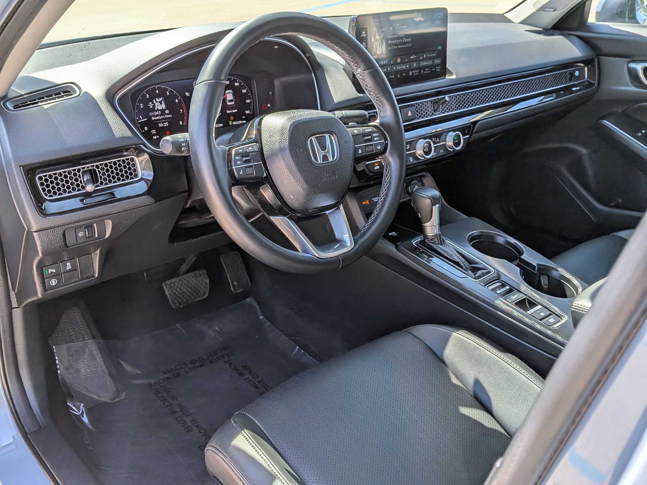 Used 2022 Honda Civic Touring image 10