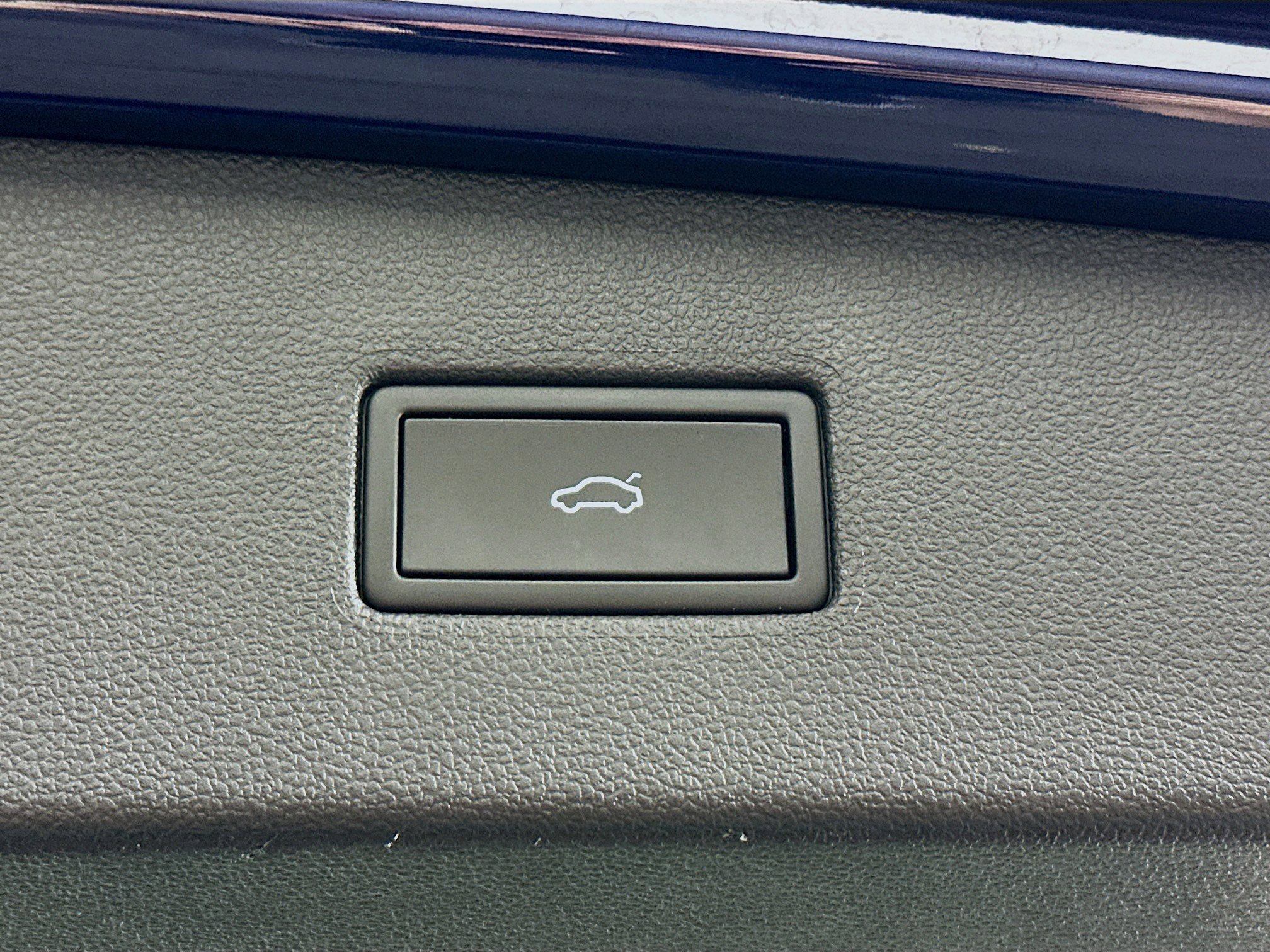 Used 2022 Volkswagen Tiguan SE image 29