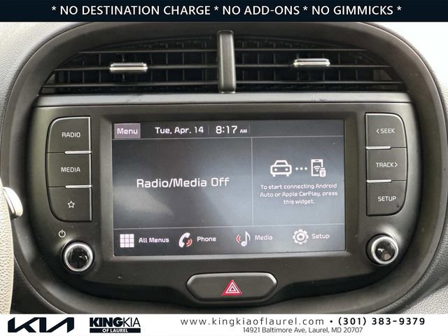 Used 2023 Kia Soul LX w/ LX Technology Package FWD image 3