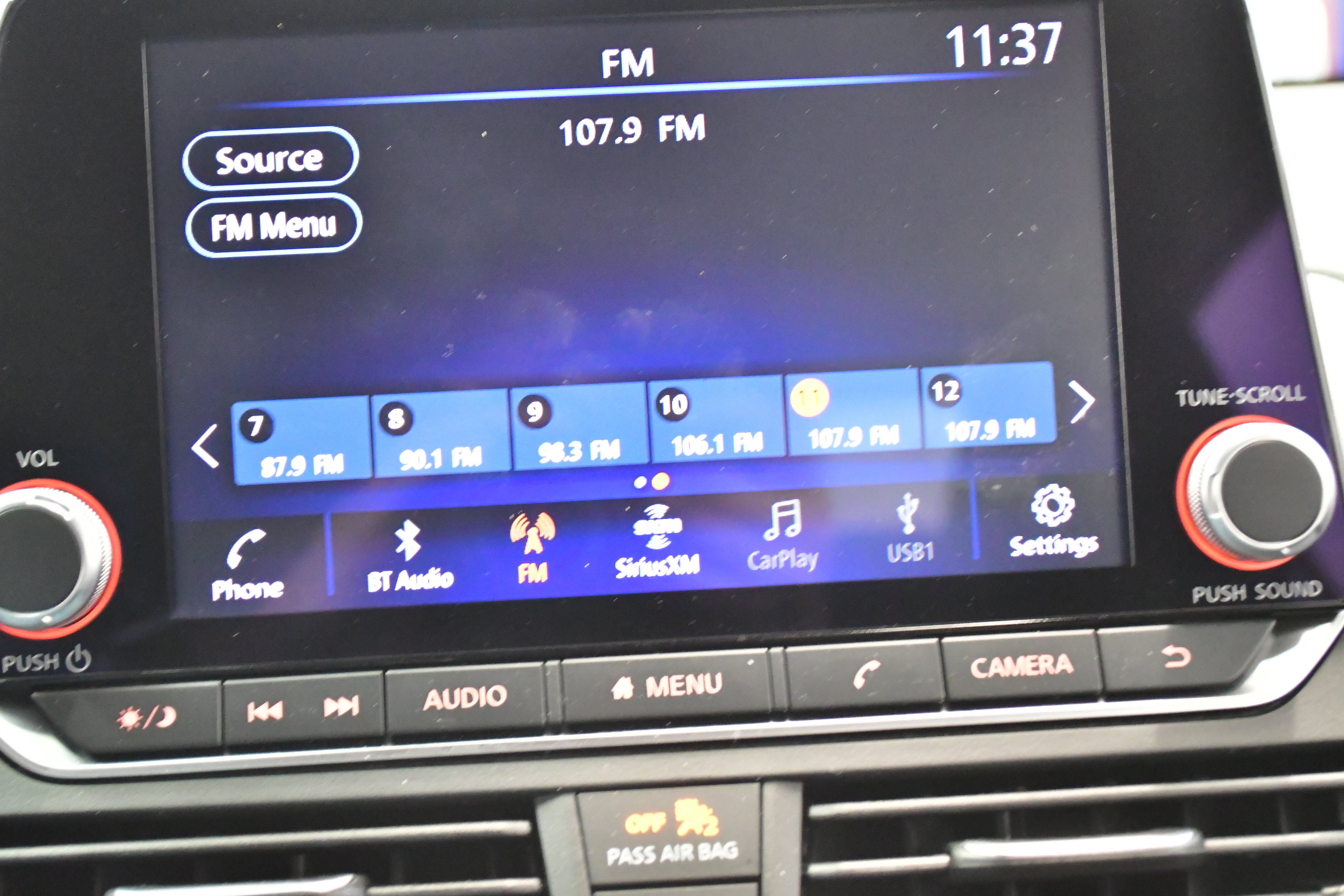 Used 2025 Nissan Altima 2.5 SV image 23