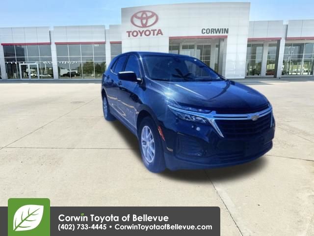 Used 2023 Chevrolet Equinox LS w/ LS Convenience Package image 3