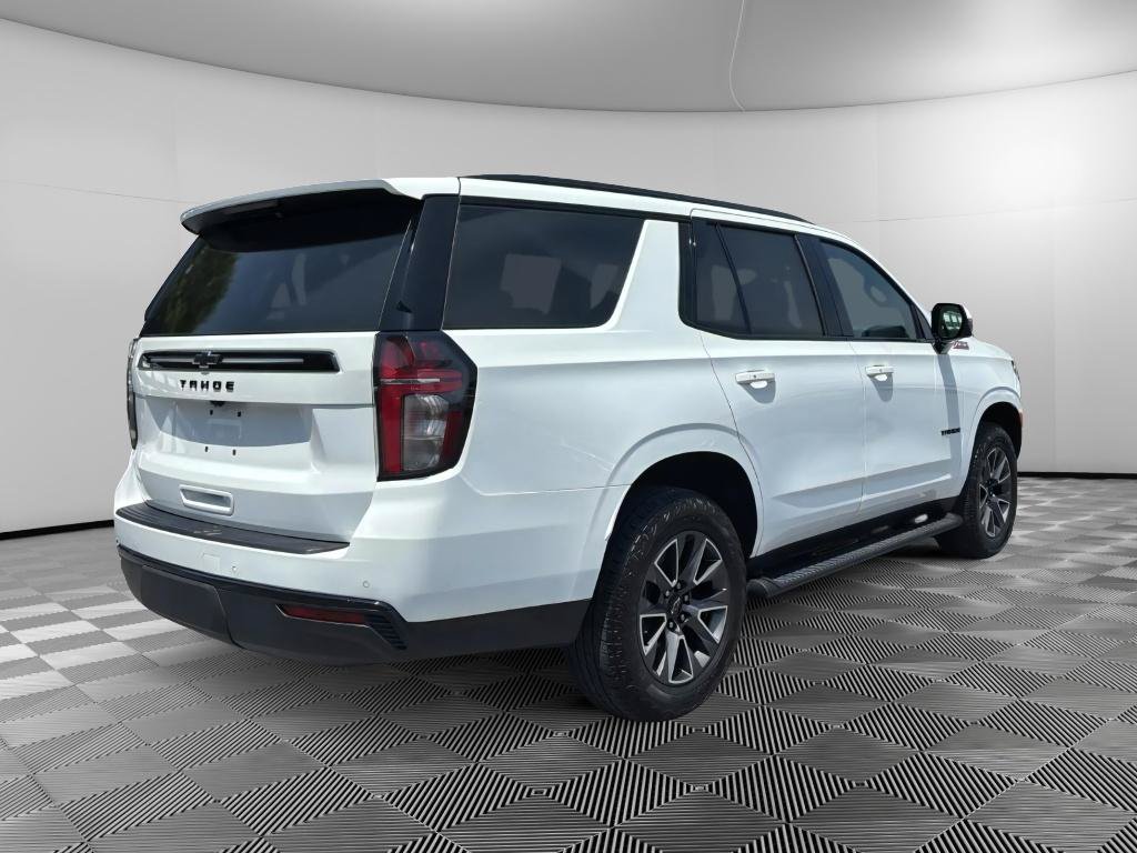 Used 2024 Chevrolet Tahoe Z71 w/ Luxury Package AWD/4WD image 4