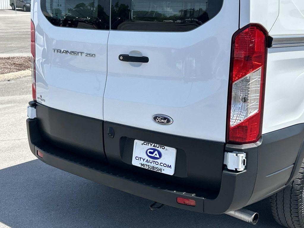 Used 2024 Ford Transit 250 Low Roof w/ Exterior Upgrade Package RWD image 13