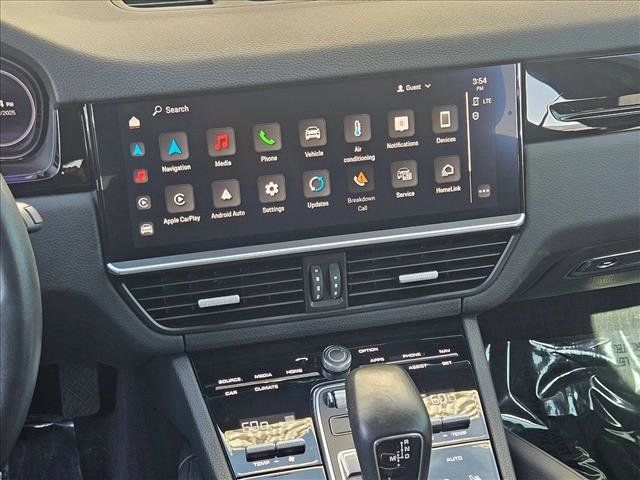 Used 2022 Porsche Cayenne image 13