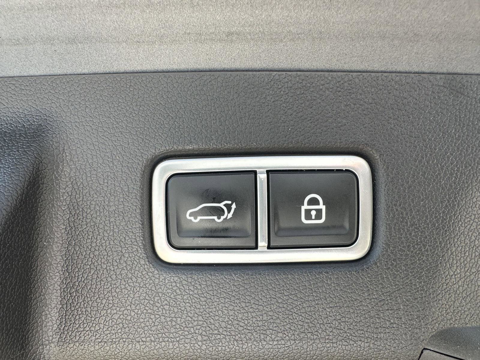 Used 2022 Kia Sorento SX image 10