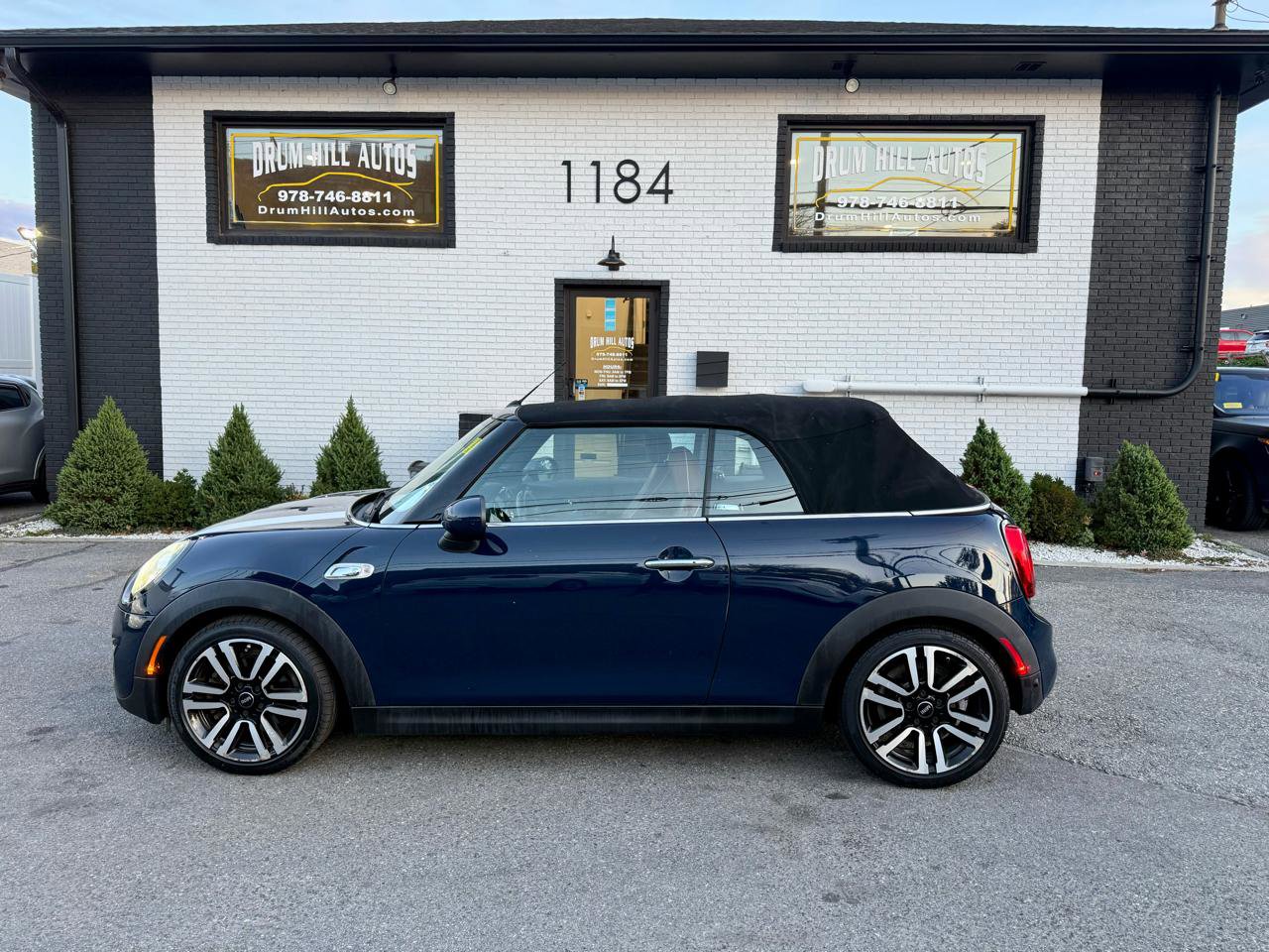 Used 2019 MINI Cooper S image 2