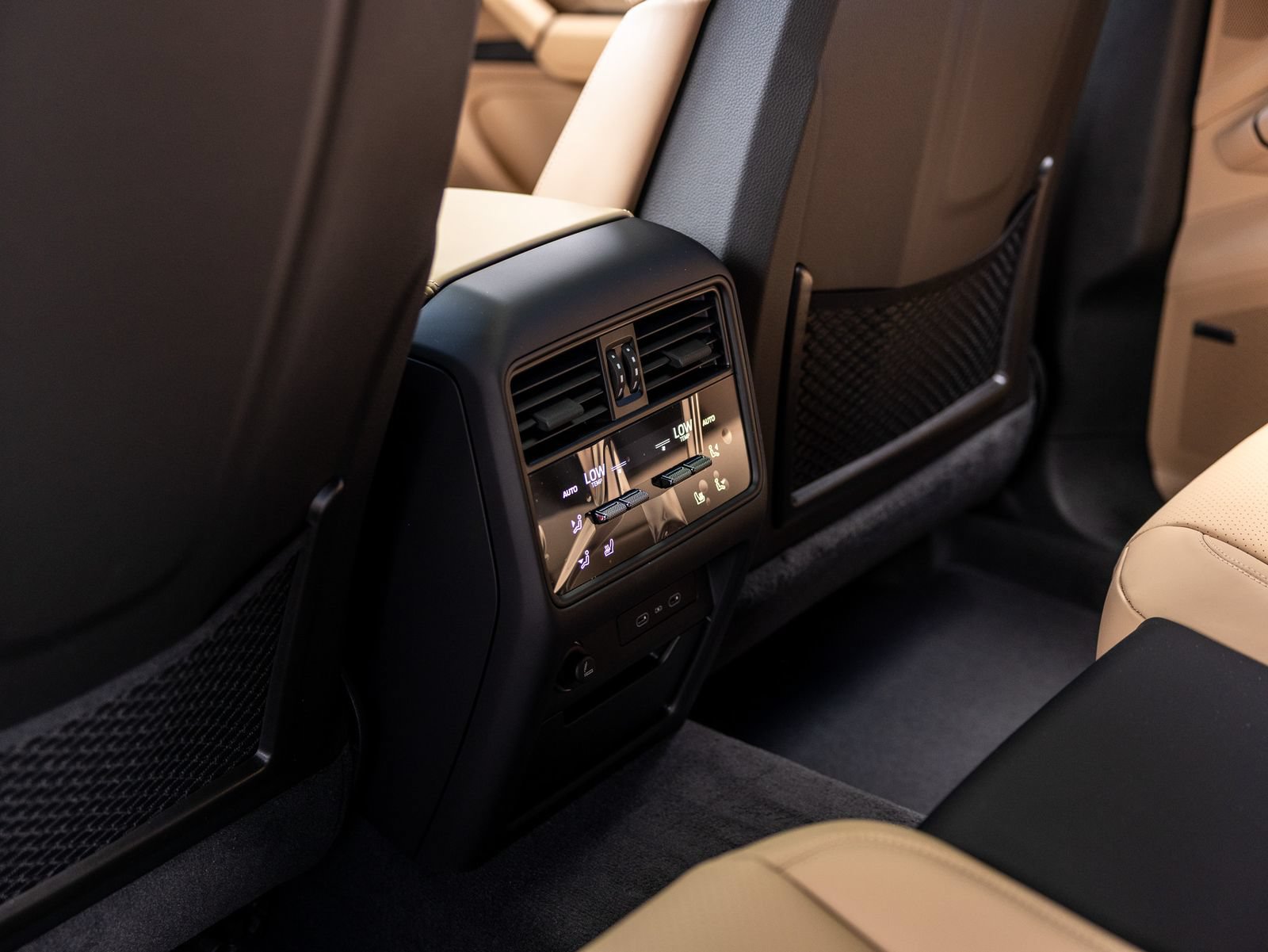 New 2026 Porsche Cayenne Coupe AWD/4WD image 50