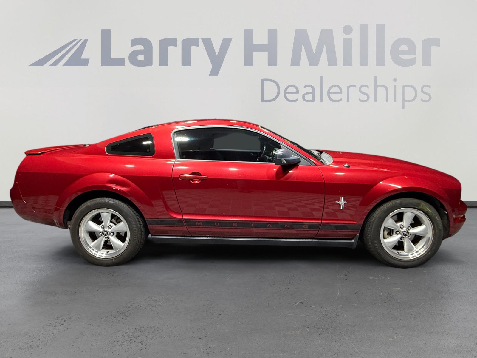 Used 2007 Ford Mustang Premium RWD image 6
