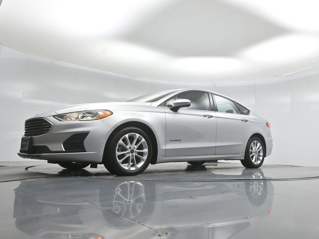 Certified 2019 Ford Fusion SE FWD image 43