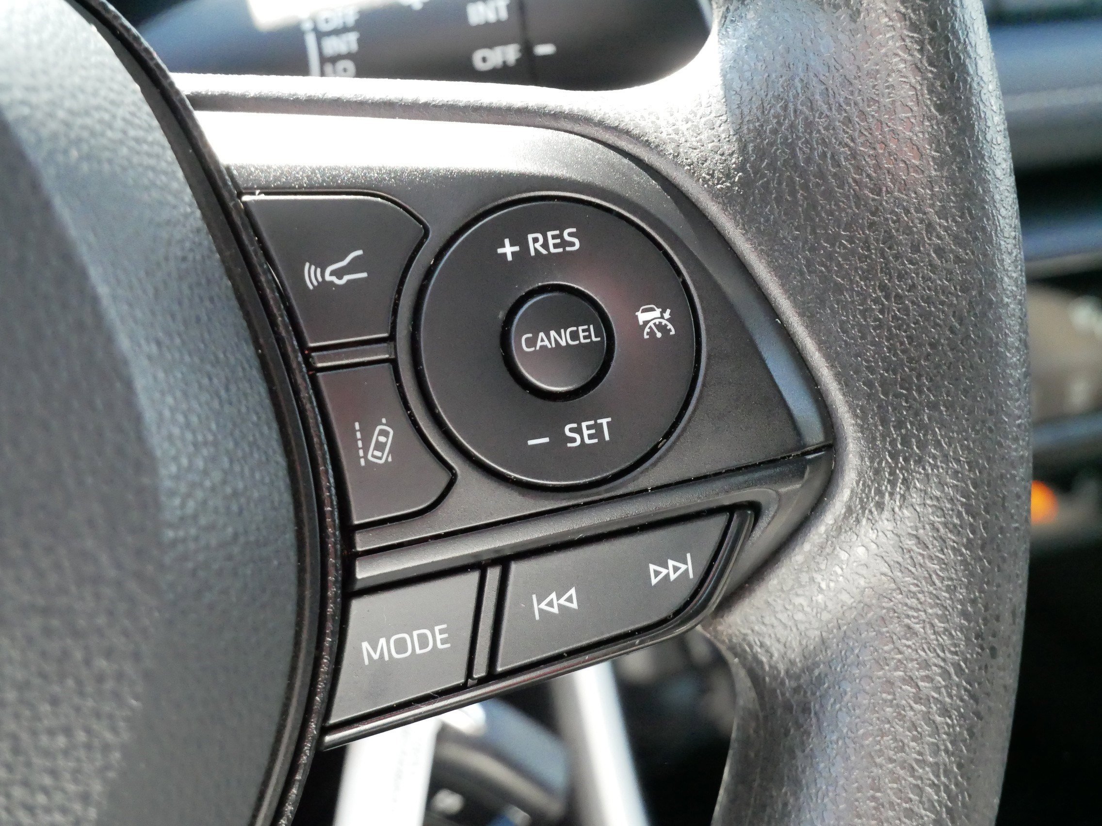 Certified 2024 Toyota RAV4 LE AWD/4WD image 25