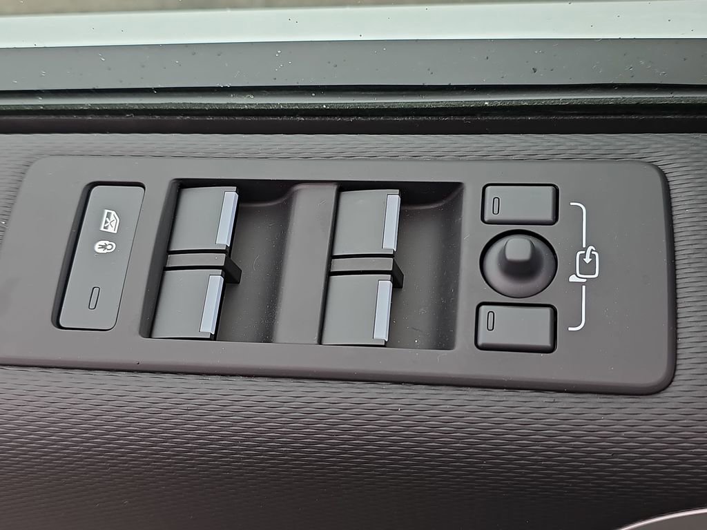New 2026 Land Rover Discovery Dynamic SE AWD/4WD image 29
