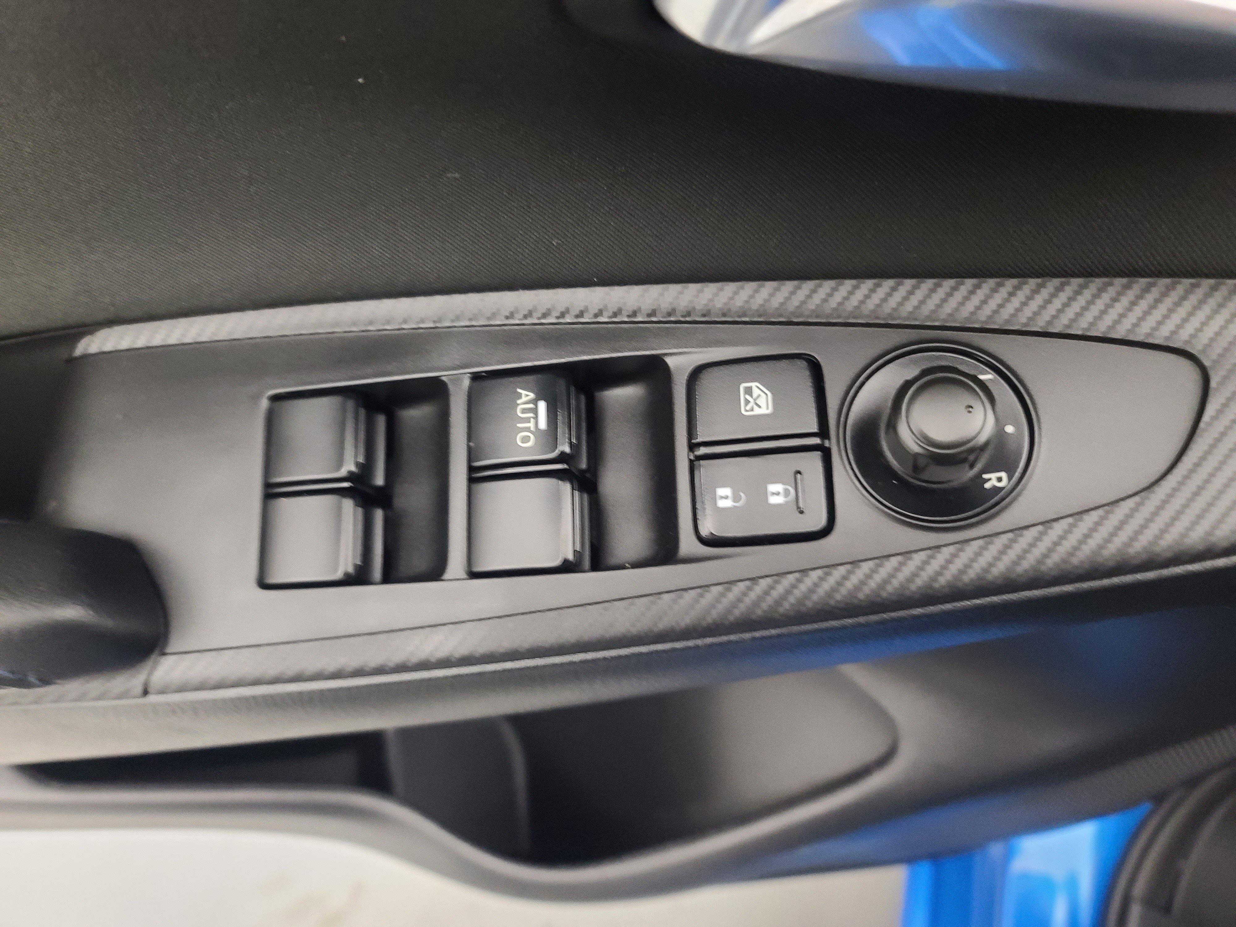 Used 2017 Toyota Yaris iA image 21