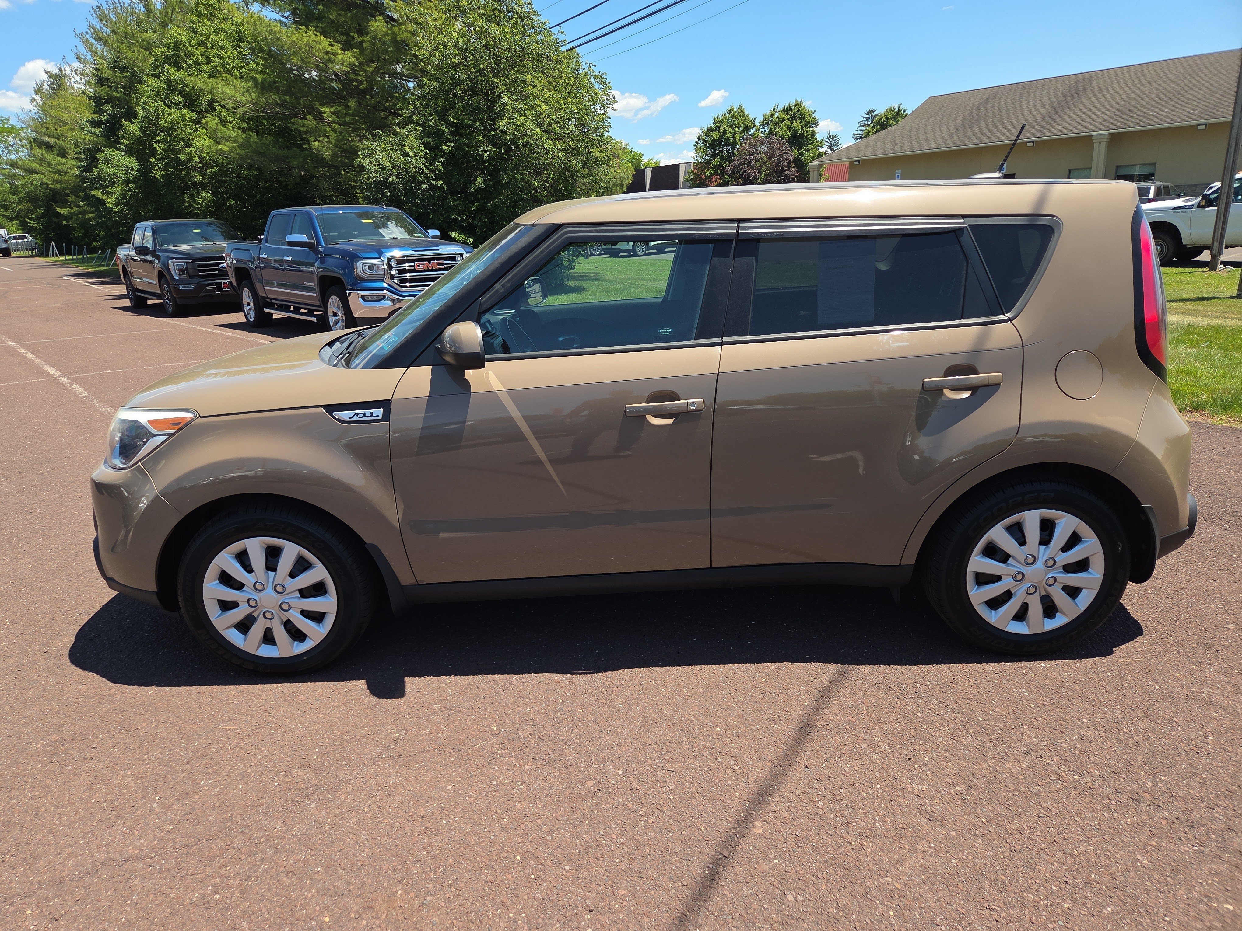 Used 2015 Kia Soul FWD image 6