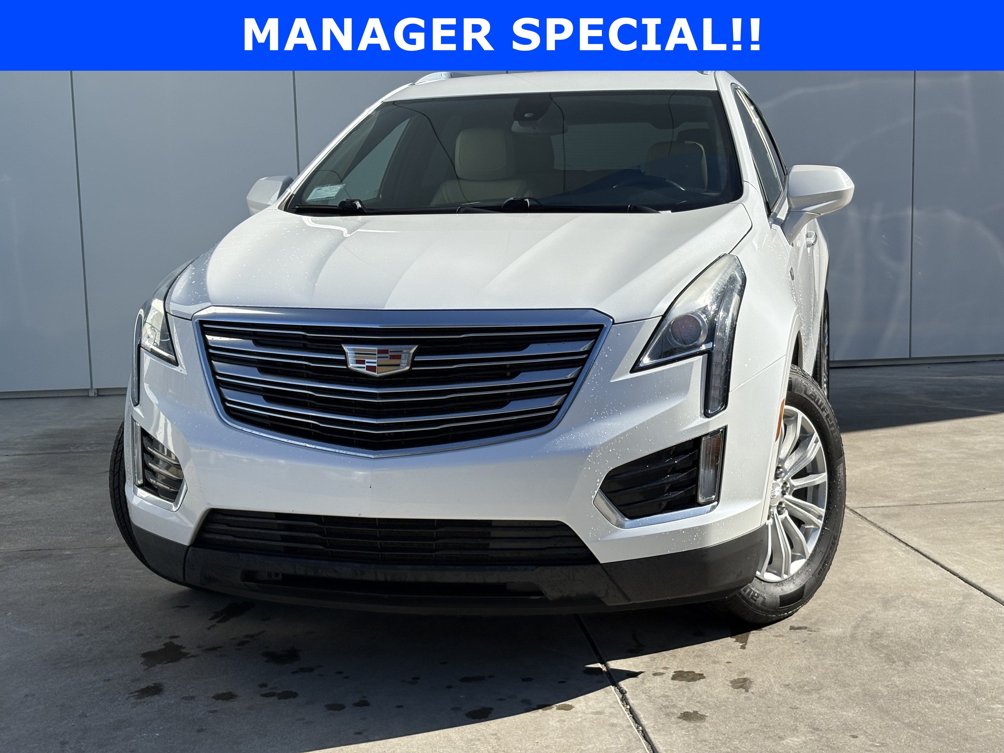 Used 2018 Cadillac XT5 FWD image 1