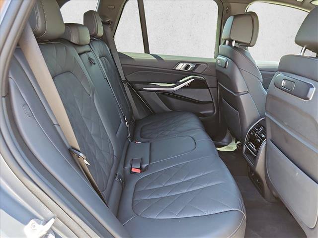 Used 2025 BMW X5 xDrive40i AWD/4WD image 21