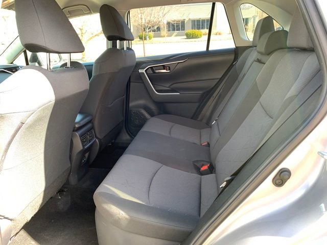 Used 2020 Toyota RAV4 XLE w/ XLE Grade Weather Package image 27