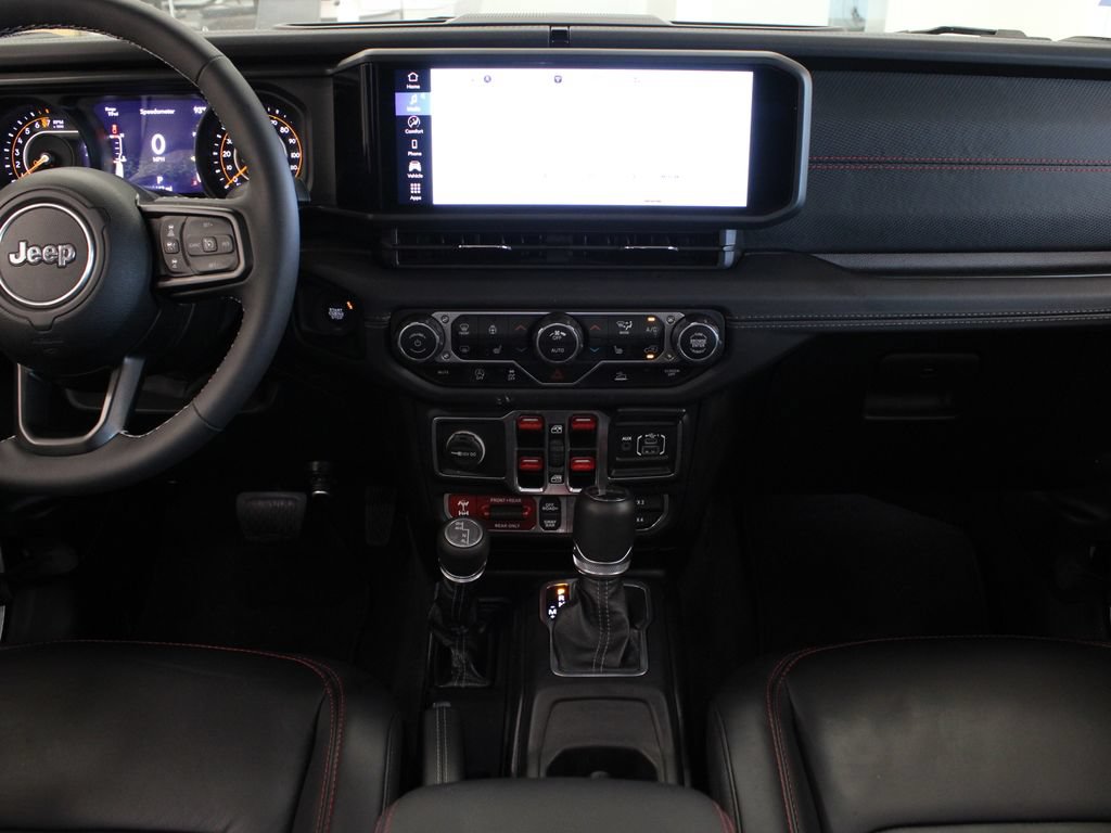 Used 2025 Jeep Gladiator Rubicon w/ Convenience Group AWD/4WD image 22