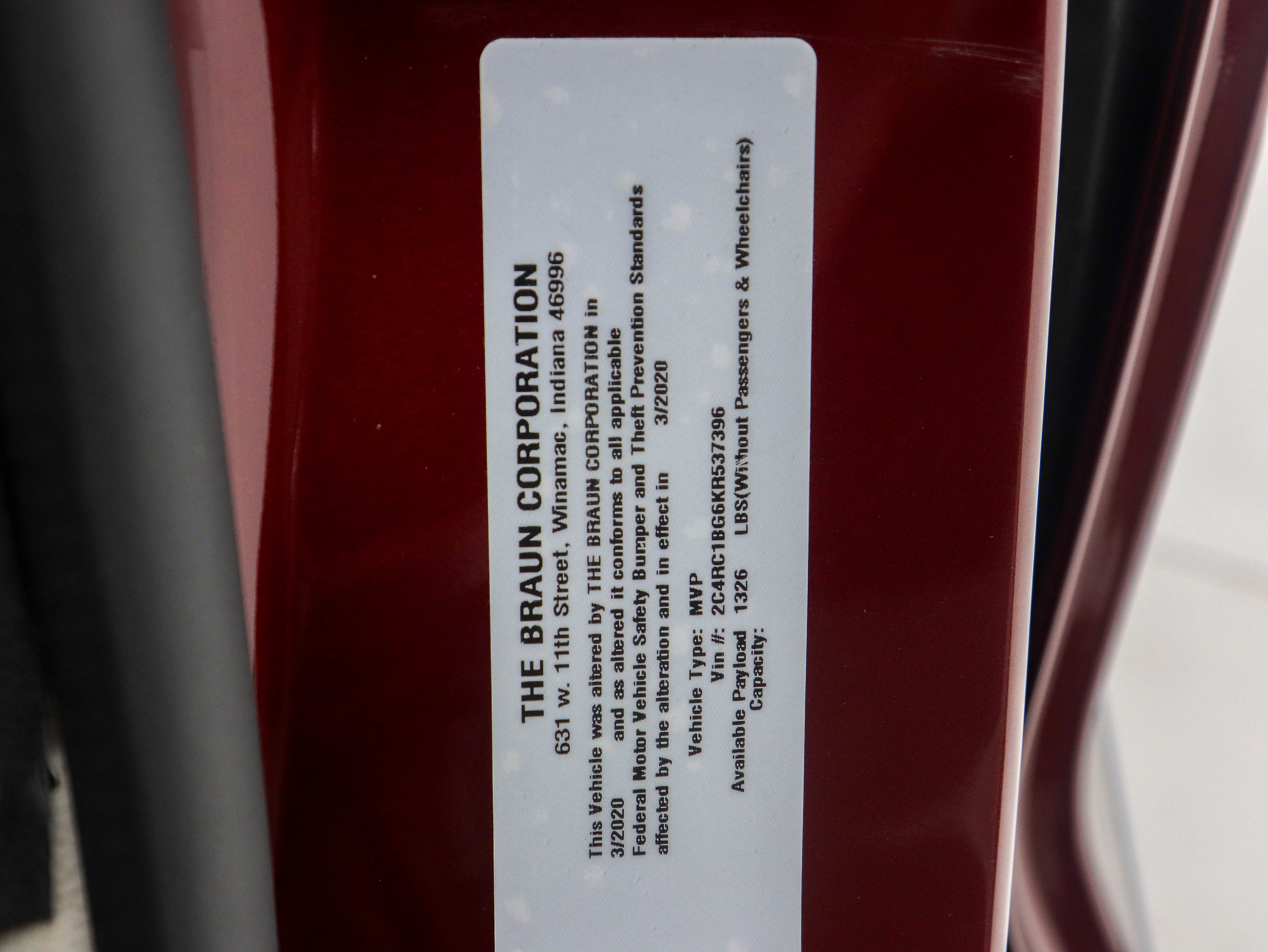 Used 2019 Chrysler Pacifica Touring-L image 38