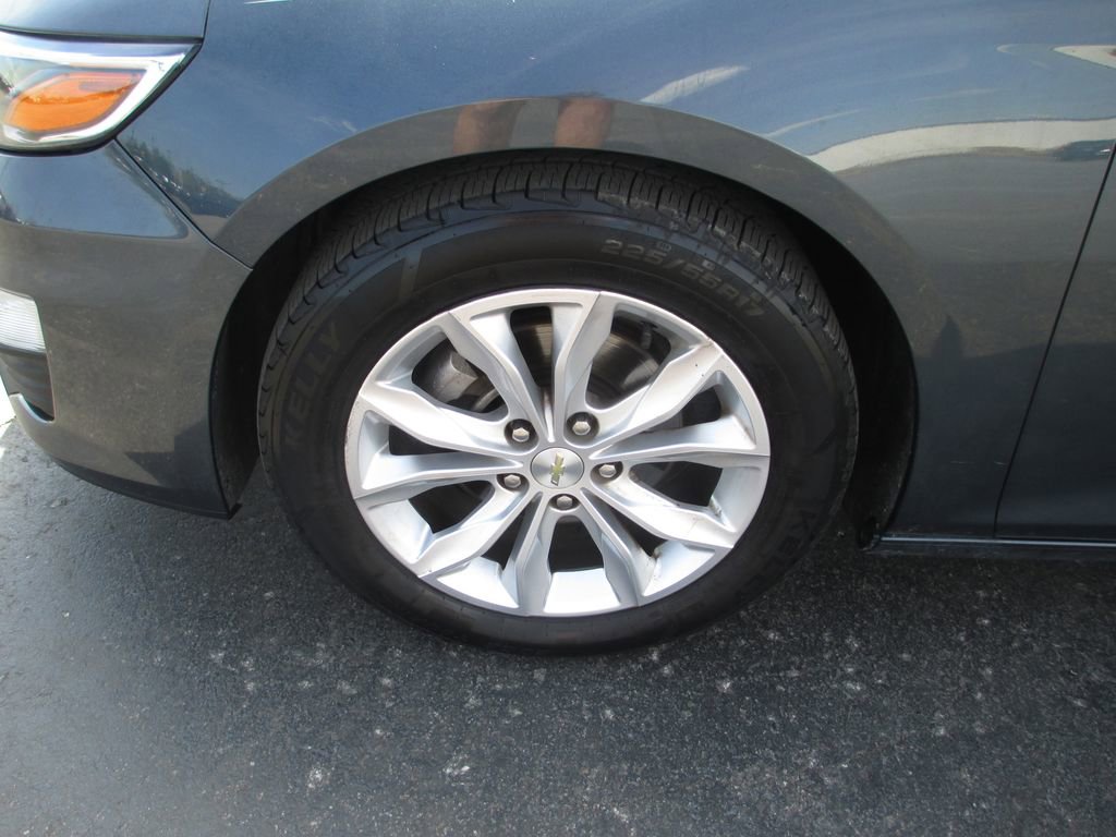 Used 2019 Chevrolet Malibu LT image 13