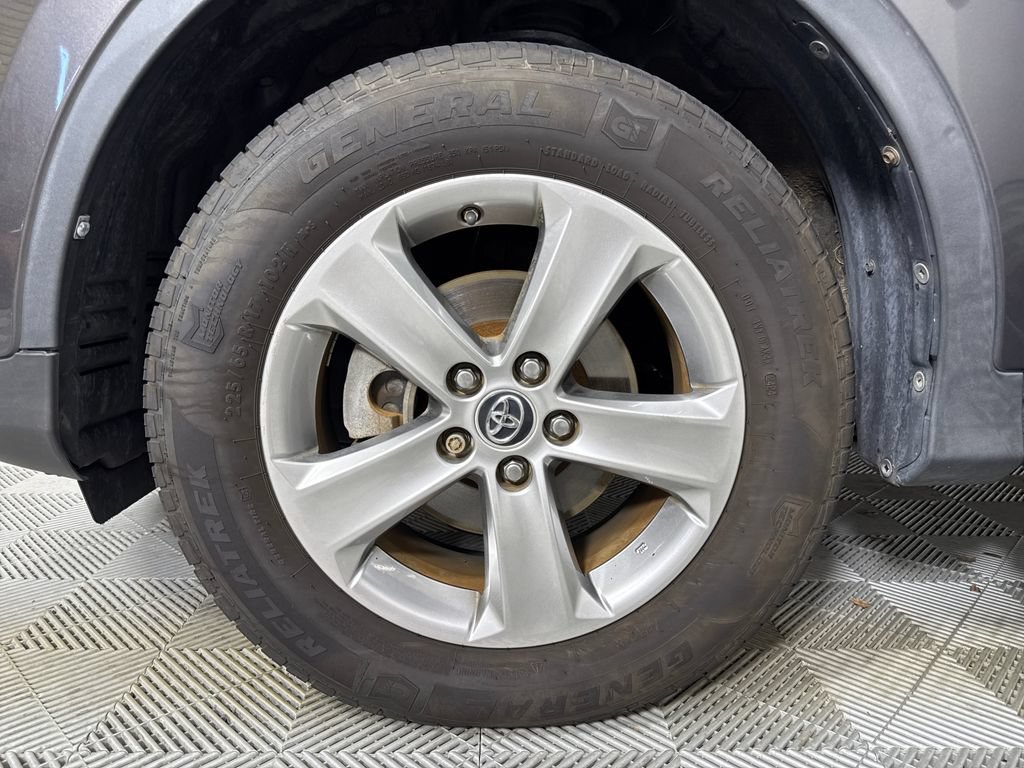 Used 2015 Toyota RAV4 XLE AWD/4WD image 20