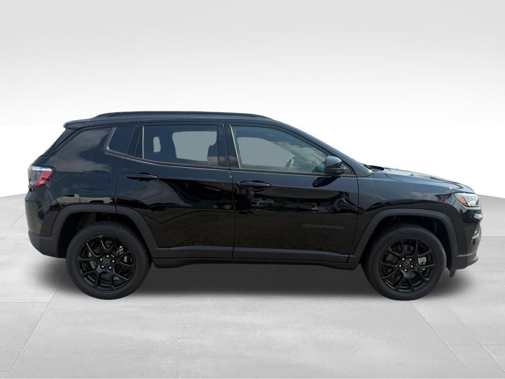 New 2026 Jeep Compass Latitude AWD/4WD image 30