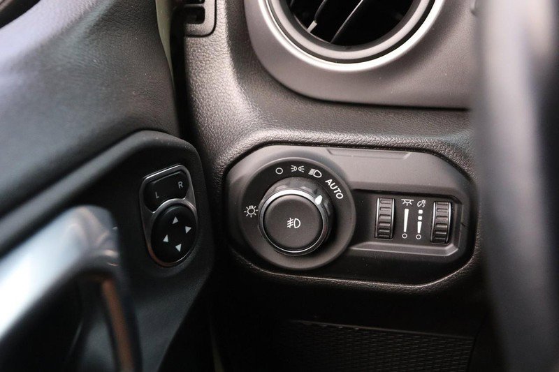 Used 2022 Jeep Wrangler Unlimited Sport image 21