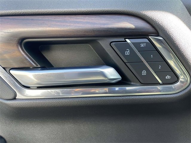 Used 2022 GMC Sierra 1500 SLT w/ SLT Premium Plus Package image 18