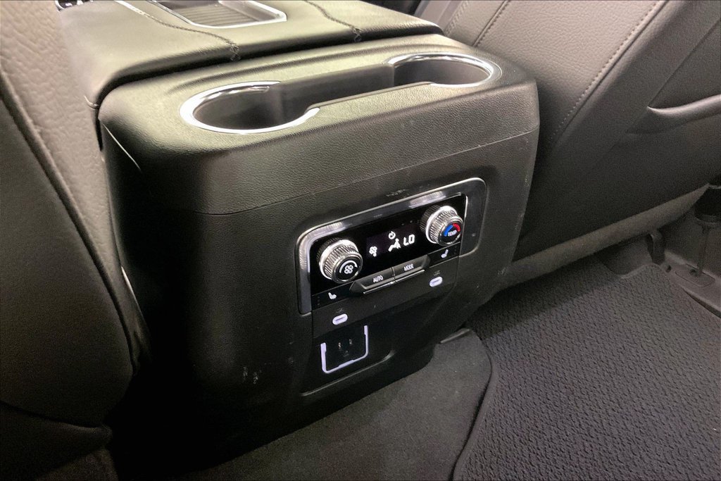 Certified 2022 GMC Yukon Denali RWD image 9