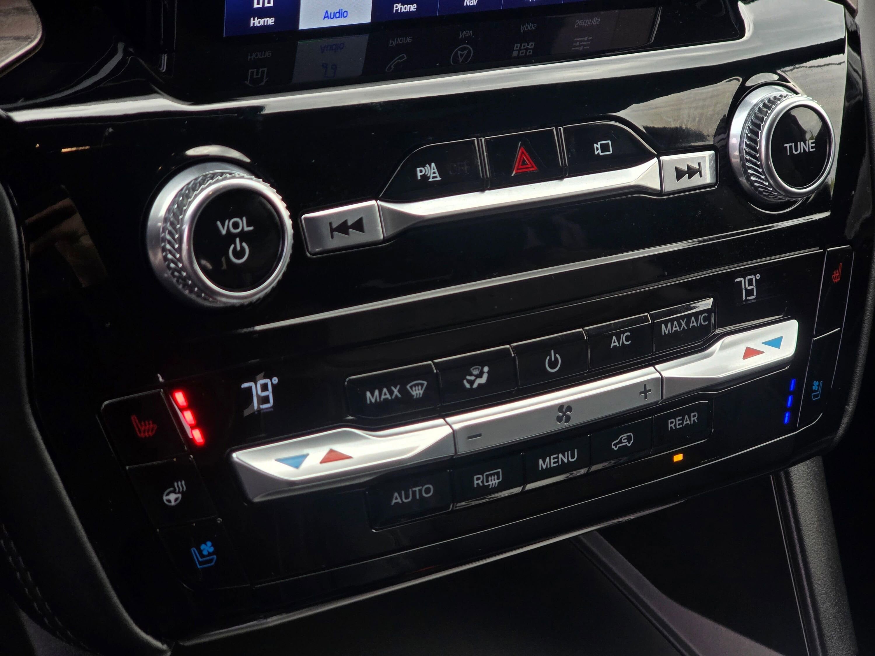 Used 2021 Ford Explorer Platinum w/ Equipment Group 601A image 16