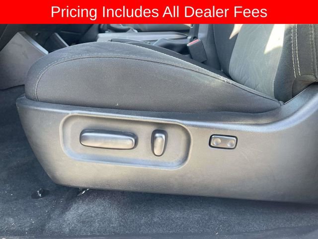 Used 2023 Toyota Tacoma TRD Off-Road w/ Technology Package AWD/4WD image 21