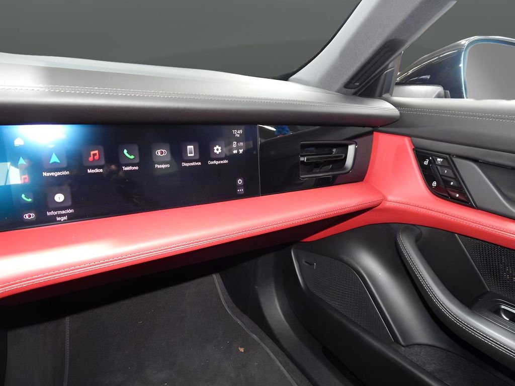 Used 2020 Porsche Taycan 4S image 25